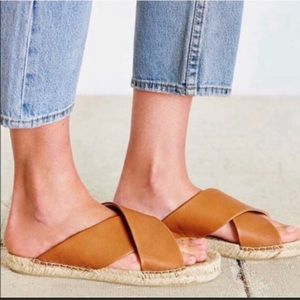 Soludos Criss Cross Espadrille Leather Sandals in tan
